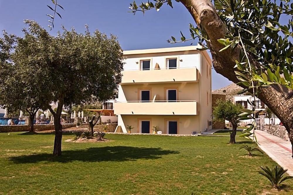 Lindos Blue Sky Aparthotel Екстериор снимка